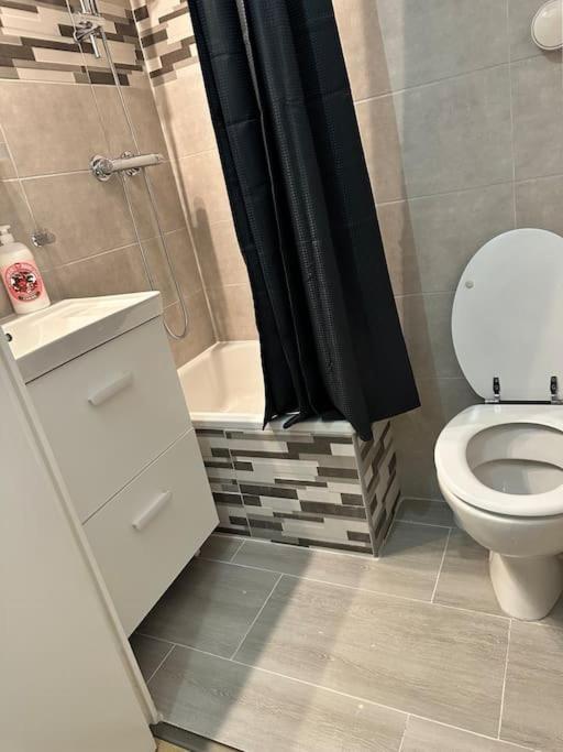 Studio Moderne Proche Disney Land Bussy-Saint-Georges Luaran gambar
